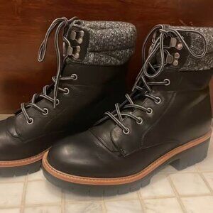 Women’s sz 8.5 MAURICES black and grey combat boots